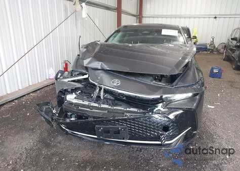 2023 Toyota Crown Limited из США, поврежденный, VIN JTDAAAAF2P3010838